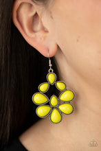 Load image into Gallery viewer, Paparazzi - In Crowd Couture - Yellow - Earrings
